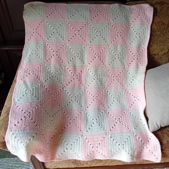 Handmade Crochet Blanket - Picture 2 of 4
